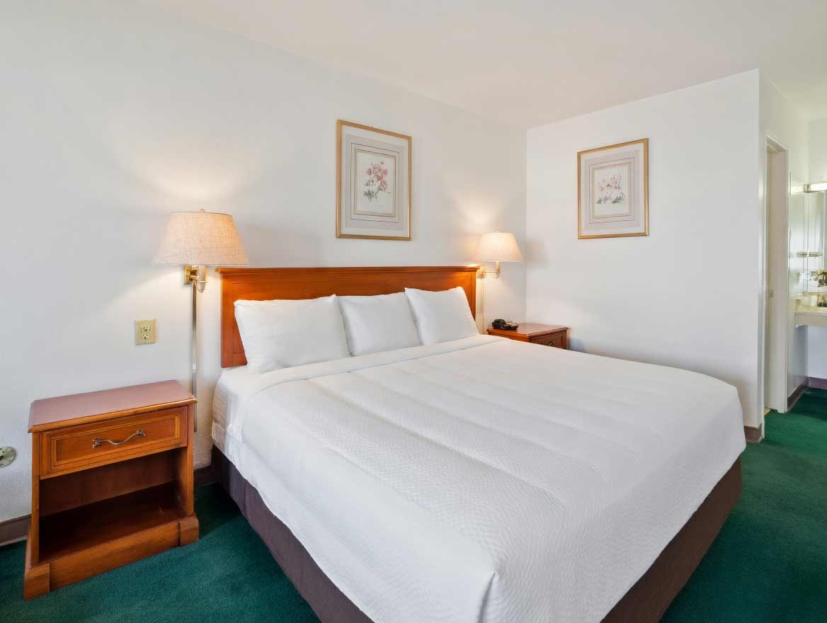 Business Class Bedroom
